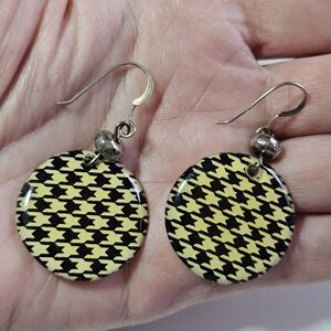 *Sale* Black And Cream Circular Houndstooth Pattern Dangling Earrings